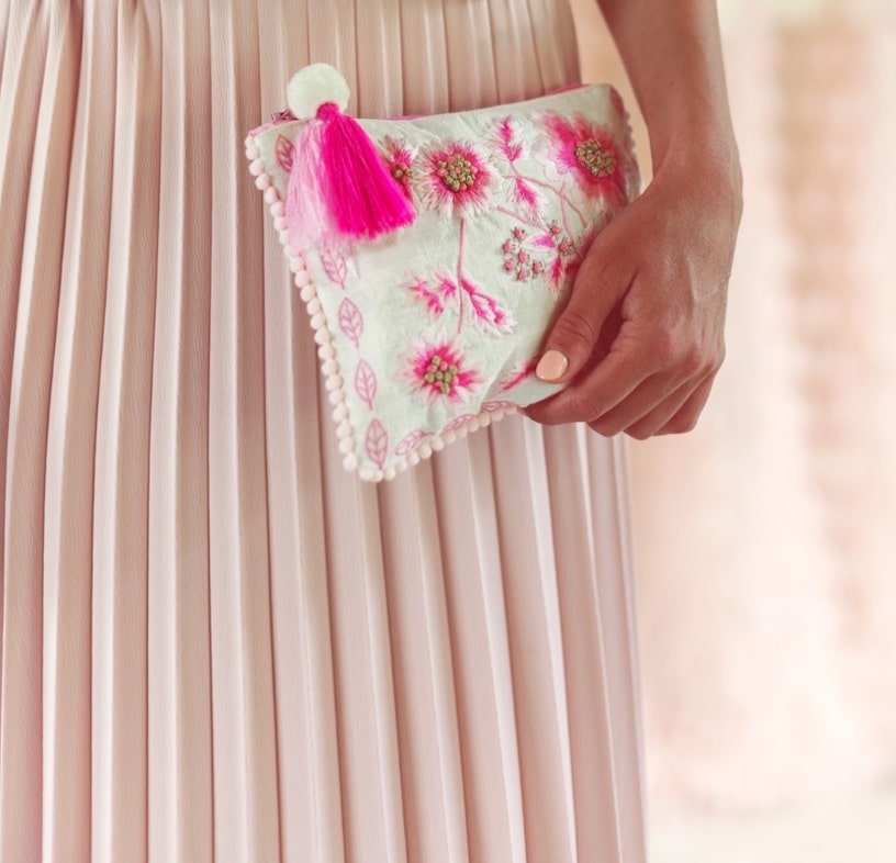 Blanc MariClo' - Pochette collezione Spring, gonna Cruise Collection - Blog