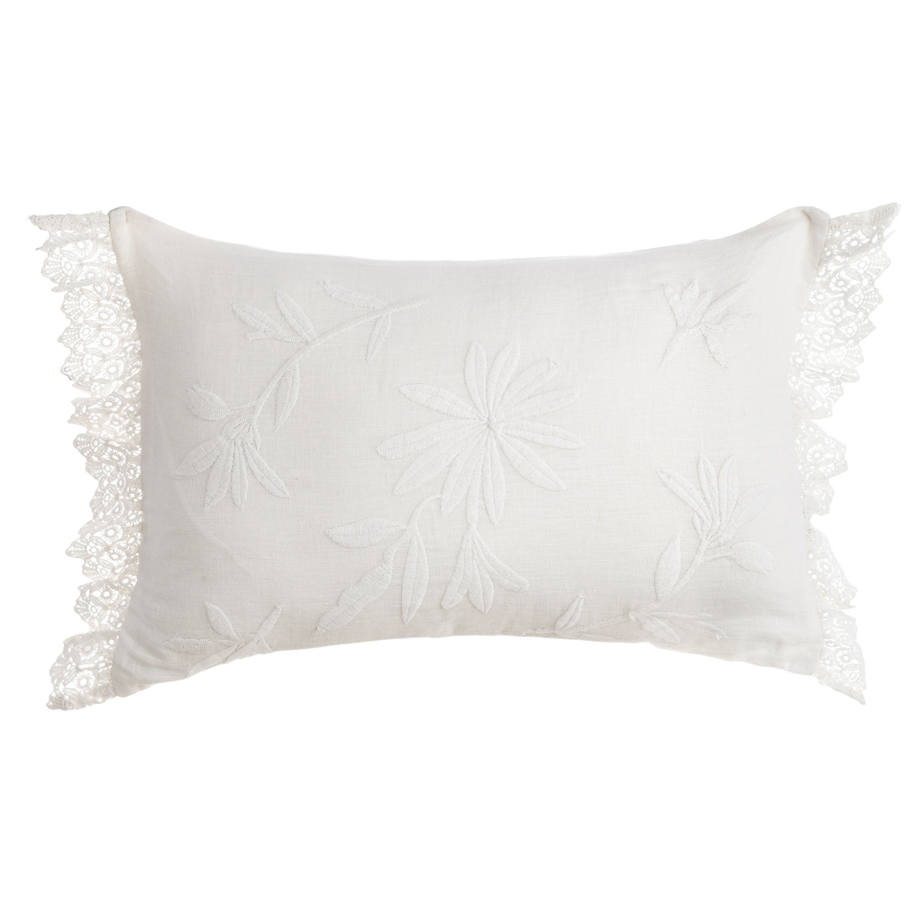 CUSHION EMBROIDERED WITH LACY FRILL A35294