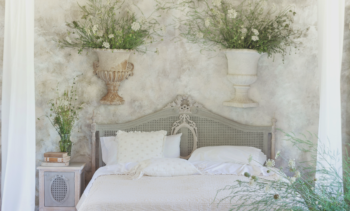  @media (max-width: 768px) {
.slide-body {margin-top: 15%;}
#slide-home .text-small { font-size: 18px !important; }
}

@media (min-width: 576px) and (max-width: 767.98px) {
.slide-body {margin-top: 5%; margin-bottom: 5%;}

}

@media (min-width: 768px) and (max-width: 991.98px) {
.slide-body {margin-top: 5%; margin-bottom: 5%;}
}

@media (min-width: 992px) and (max-width: 1199.98px) {
.slide-body {margin-top: 1%; margin-bottom: 5%;}
}

@media (min-width: 1200px) {
.slide-body {margin-top: 1%; margin-bottom: 5%;}
}

#slide-home .slide-home img {
max-width: 100% !important;
width: 100% !important;
}

.caption-slide .cta-slide{
display: none !important;
}

#slide-home .text-small { font-size: 32px; margin-top: 18%; }

.buttonLinkStyle {
background-color: #7F7F7F;
color: #555555;
font-family: Times New Roman, Times, serif;
font-size: 16px;
text-transform: uppercase;
padding: 10px 10px;
text-decoration: none;
transition: all ease-in-out .3s;
font-weight: 700;
cursor: pointer;
display: block;
width: 220px;
margin: auto;
margin-top: 20px;
text-align:center;
/*display: none !important;*/
}
 
 Cruise Collection 
 &nbsp;propositi per il 2019 
 Scopri il lookbook 
--> &nbsp;propositi per il 2019 
-->
 &nbsp; 

 Vuoi diventare rivenditore Blanc MariClo'? 
 REGISTRATI 